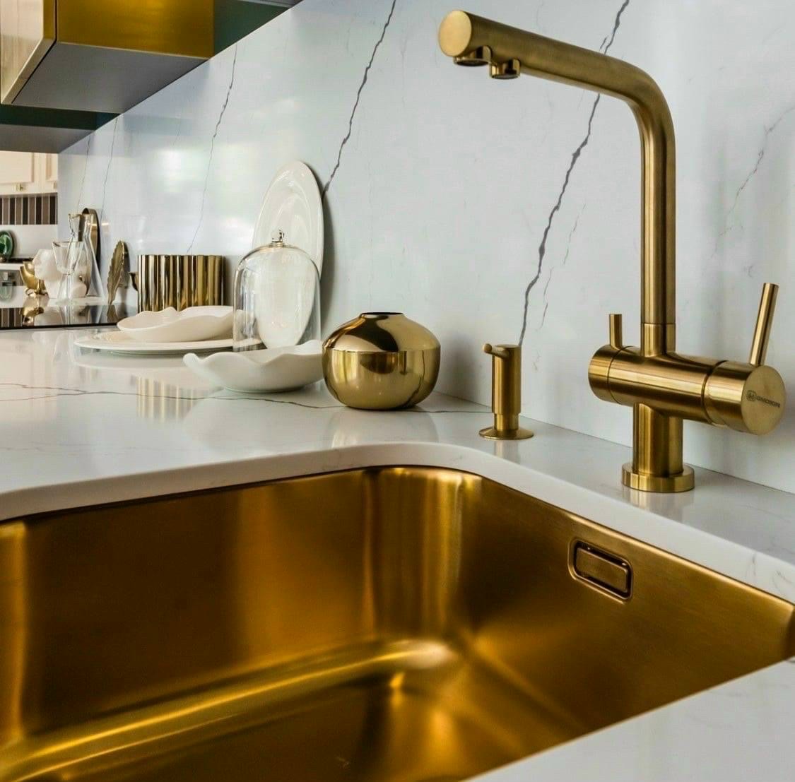 Đá Vina Quartz rất thích hợp cho việc tạo ra các không gian bếp sang trọng, lịch sự, đẳng cấp