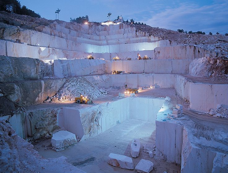 Mỏ đá khai thác đá Marble Calacatta