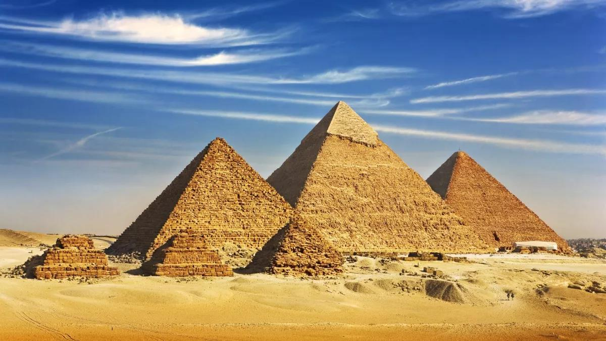 Kim tự tháp Giza (Ai Cập)