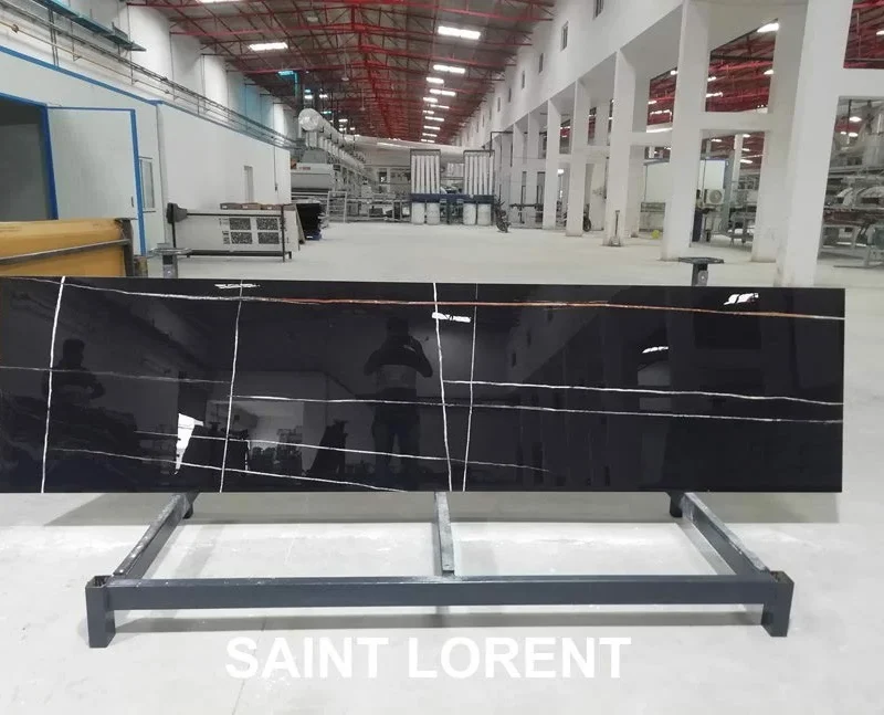 saint lorent d75056fda4704e16be5c31655e8ecd7f master