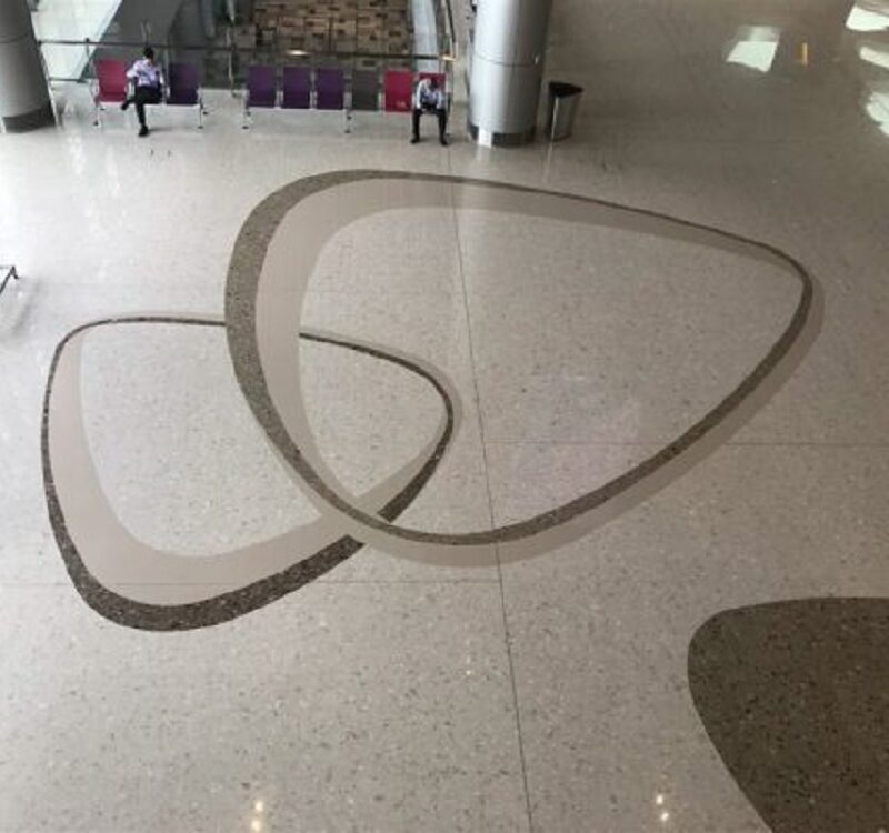 MG3954 Black Royal 6