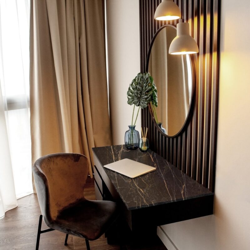 xr:d:DAFNamErj7w:55,j:44053174120,t:22122212