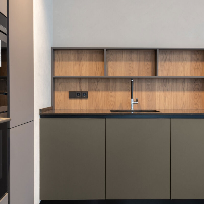 HG HF 5105 Bronze Gold Preview 3D