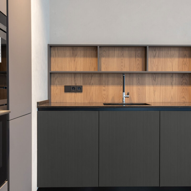 XG XF 7018 Dark Bronze Preview 3D