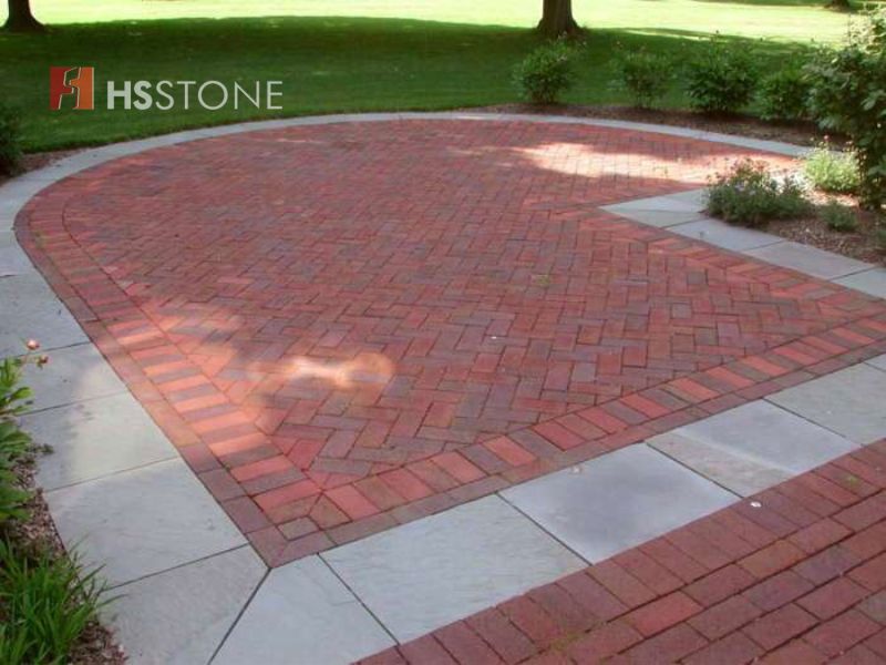 Mẫu gạch đỏ cotto lát sân vườn