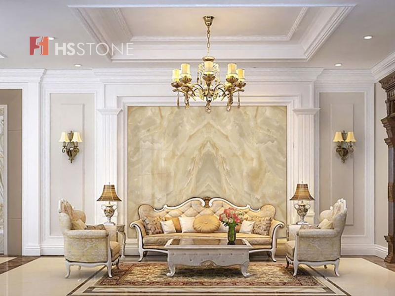 gach op tuong phong khach tong mau vang cho gia chu menh kim Gạch ốp tường phòng khách tông màu vàng cho gia chủ mệnh Kim