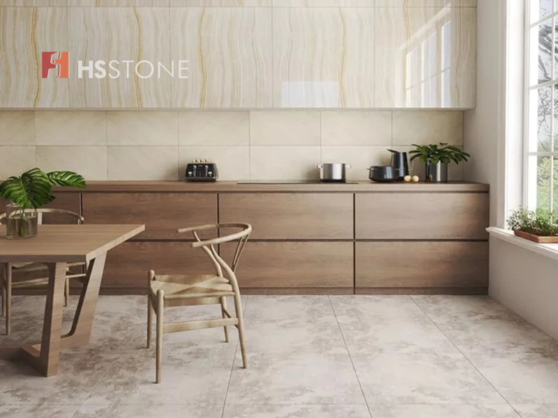 Gạch ốp lát theo phong cách tối giản sẽ tạo nên một phòng bếp ngăn nắp