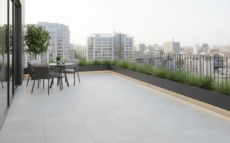 santhuong Nên chọn loại gạch nào để lát sân thượng?